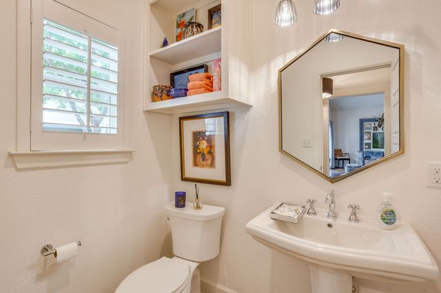 4104 Pershing Avenue, Fort Worth, TX 76107