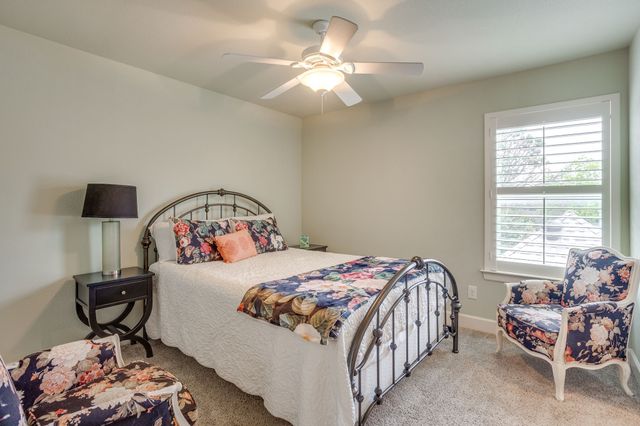 4104 Pershing Avenue, Fort Worth, TX 76107