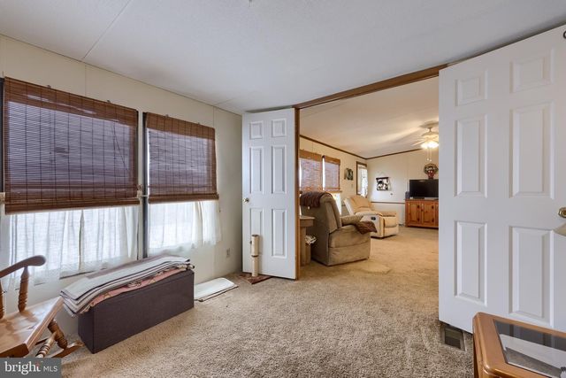 203 THRUSH CT N, Lancaster, PA 17603