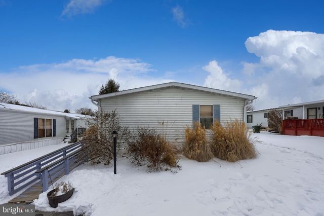 203 THRUSH CT N, Lancaster, PA 17603