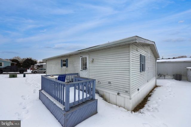 203 THRUSH CT N, Lancaster, PA 17603