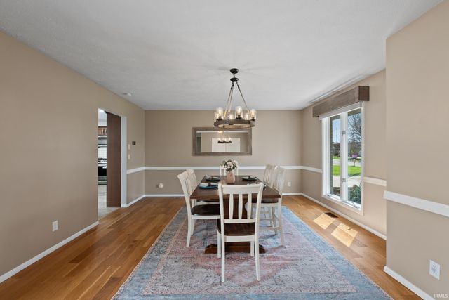 2204 Bluewater Drive, Warsaw, IN 46580