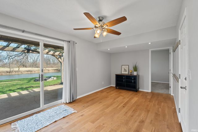 2204 Bluewater Drive, Warsaw, IN 46580