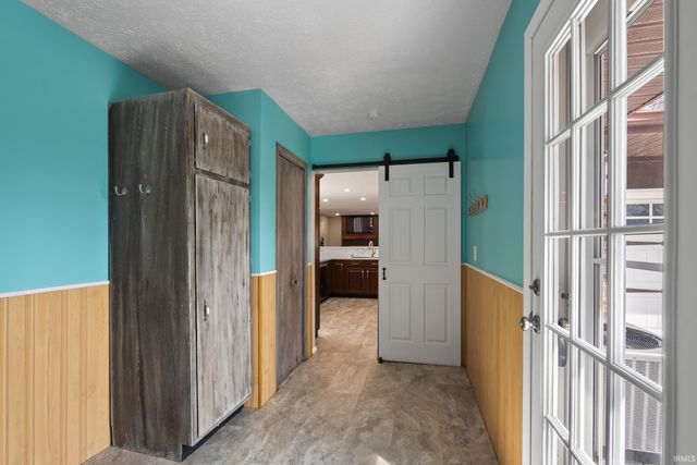 2204 Bluewater Drive, Warsaw, IN 46580