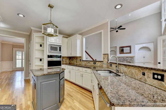 6010 Somerset Court, Suwanee, GA 30024