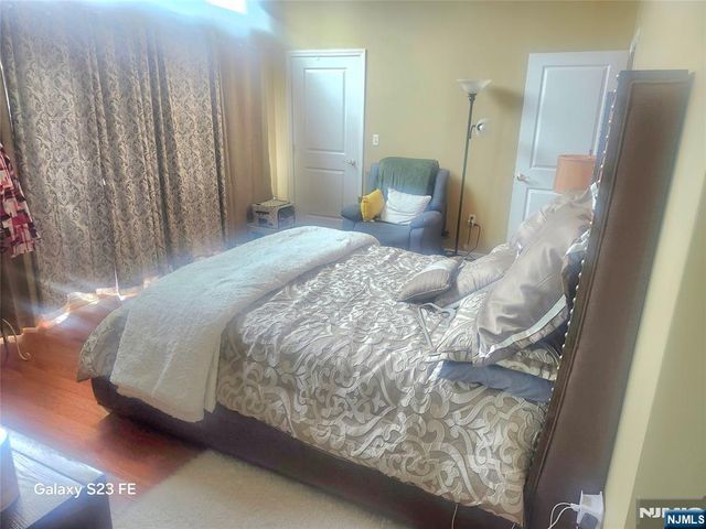 6 Central Avenue 3, Rochelle Park, NJ 07662