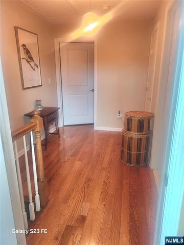 6 Central Avenue 3, Rochelle Park, NJ 07662