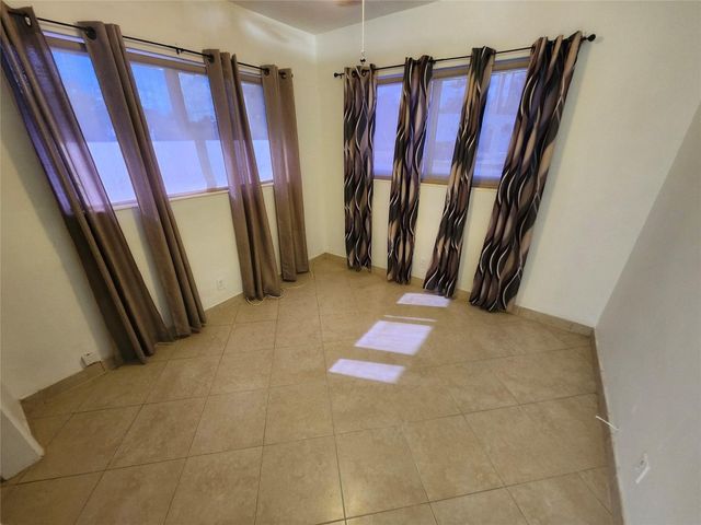 120 NE 10th Avenue 1, Hallandale Beach, FL 33009