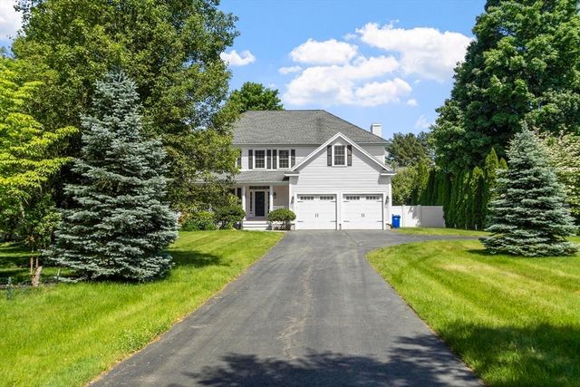 9 Meeting House Circle, Bedford, MA 01730