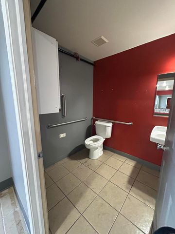 9340 Shaver Road B, Portage City, MI 49024