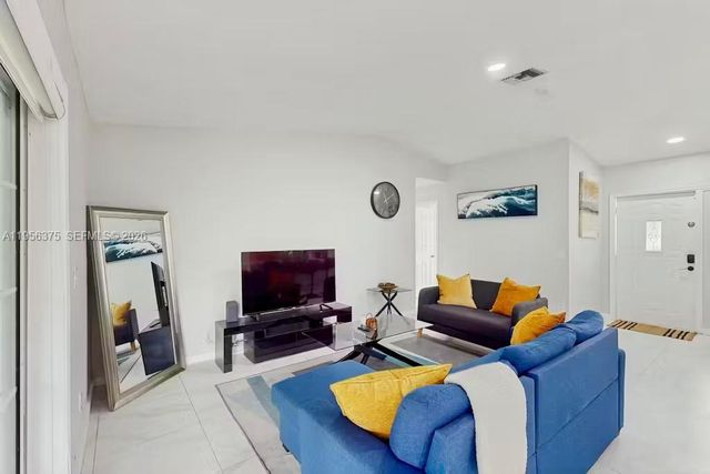 8331 NW 44th Ct, Lauderhill, FL 33351