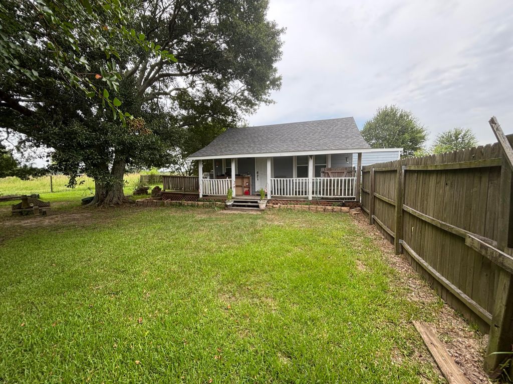 17369 Vanicor Rd, Welsh, LA 70591