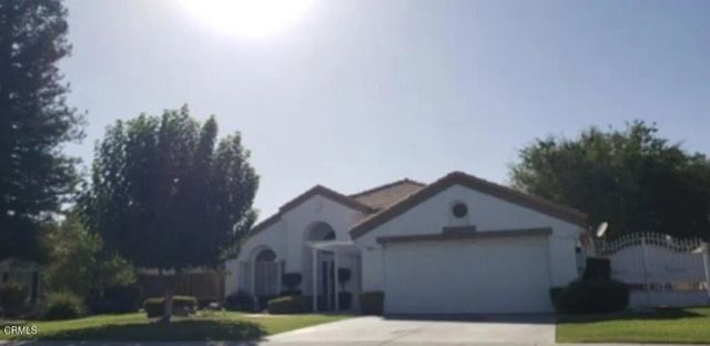 8501 Tamworth Street, Bakersfield, CA 93313