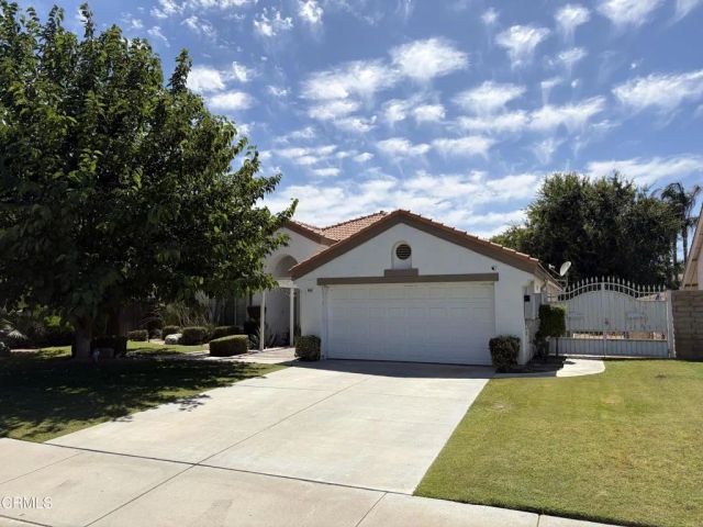 8501 Tamworth Street, Bakersfield, CA 93313