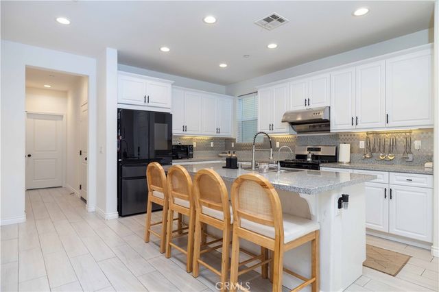 3422 E Quintessa Privado, Ontario, CA 91762