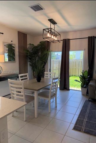 16220 SW 288th Ter, Homestead, FL 33033