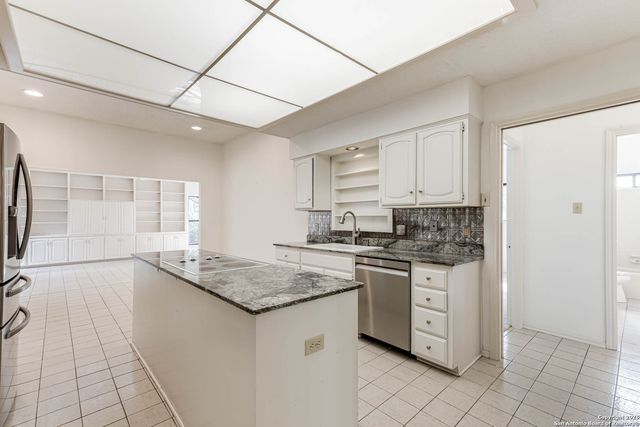 3515 Hunters Dawn, San Antonio, TX 78230