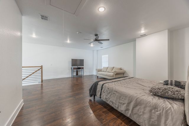 800 E Joplin Road, Bridgeport, TX 76426