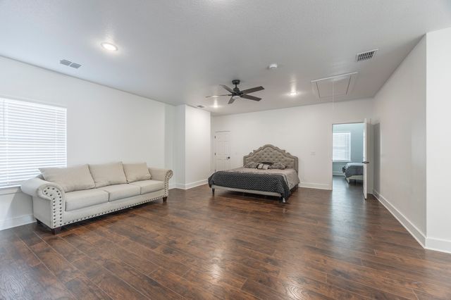 800 E Joplin Road, Bridgeport, TX 76426