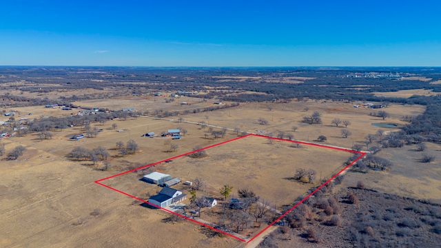 800 E Joplin Road, Bridgeport, TX 76426