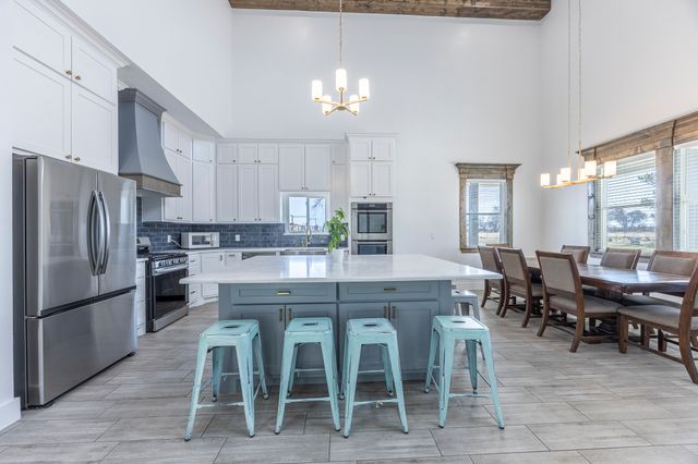 800 E Joplin Road, Bridgeport, TX 76426