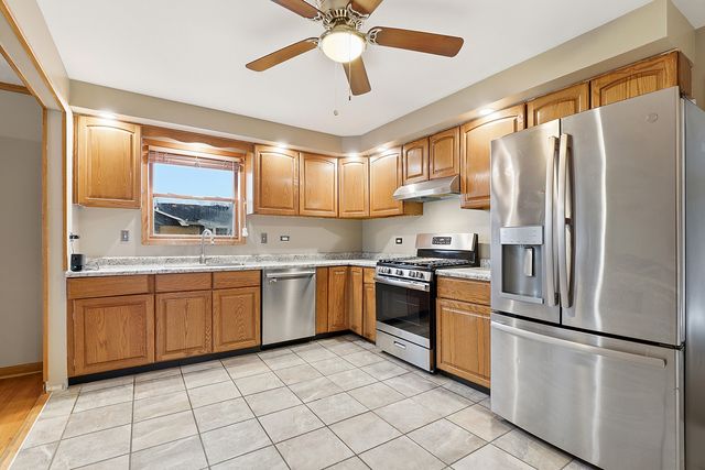 7358 W 115th Street, Worth, IL 60482