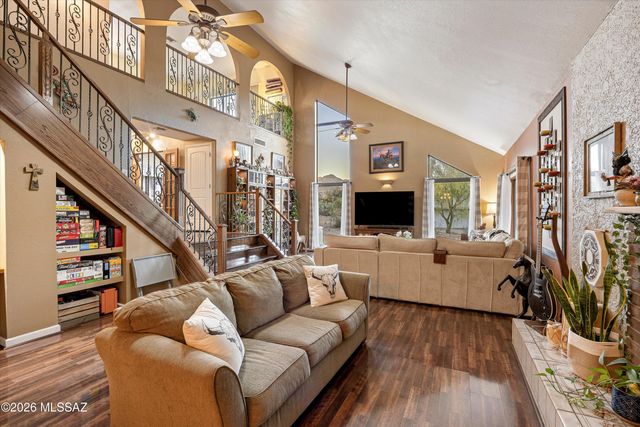 3902 N Calle Entrada, Tucson, AZ 85749