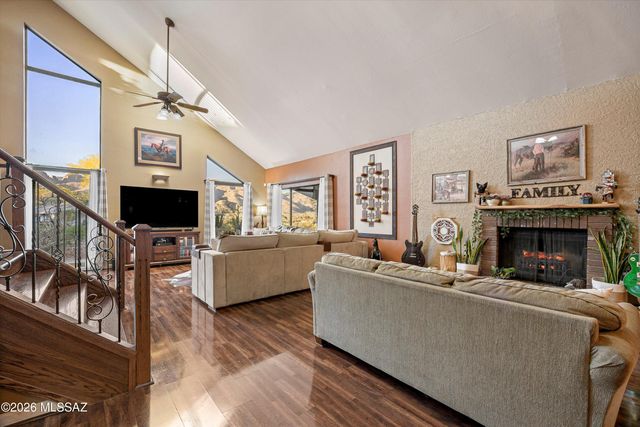 3902 N Calle Entrada, Tucson, AZ 85749