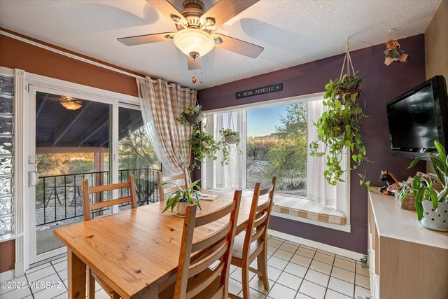 3902 N Calle Entrada, Tucson, AZ 85749