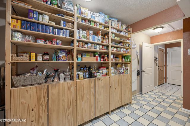 3902 N Calle Entrada, Tucson, AZ 85749