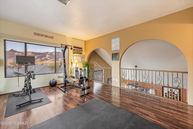 3902 N Calle Entrada, Tucson, AZ 85749