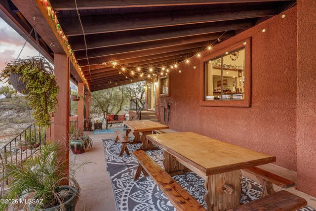 3902 N Calle Entrada, Tucson, AZ 85749