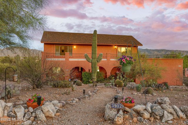 3902 N Calle Entrada, Tucson, AZ 85749