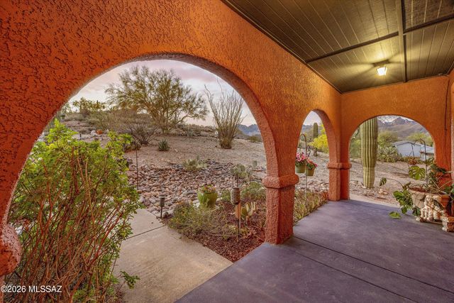 3902 N Calle Entrada, Tucson, AZ 85749