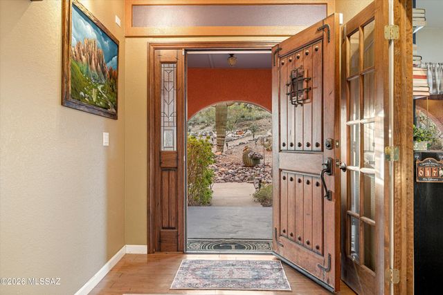 3902 N Calle Entrada, Tucson, AZ 85749