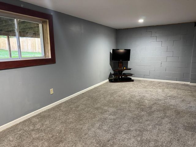 1863 W Kemper Road, Forest Park, OH 45240