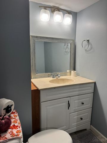 1863 W Kemper Road, Forest Park, OH 45240