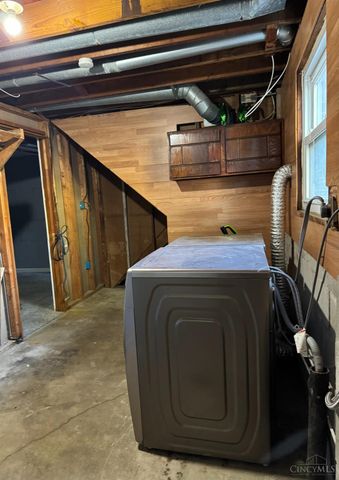 1863 W Kemper Road, Forest Park, OH 45240