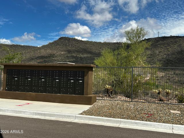 32564 N SMOKE VIEW Trail, Peoria, AZ 85383