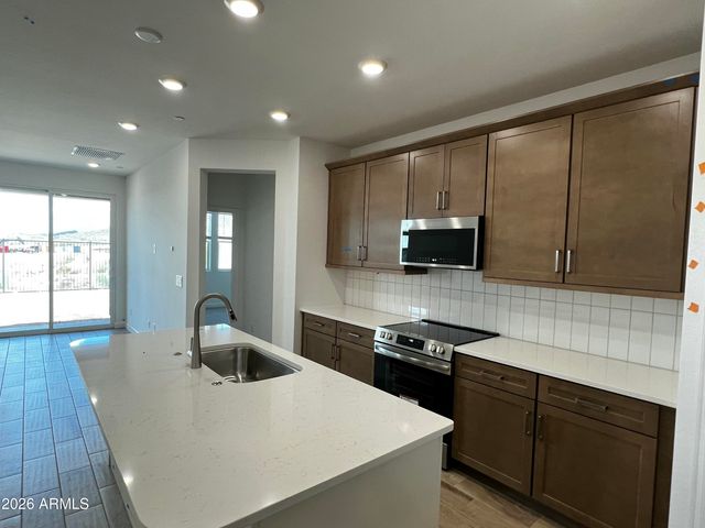 32564 N SMOKE VIEW Trail, Peoria, AZ 85383