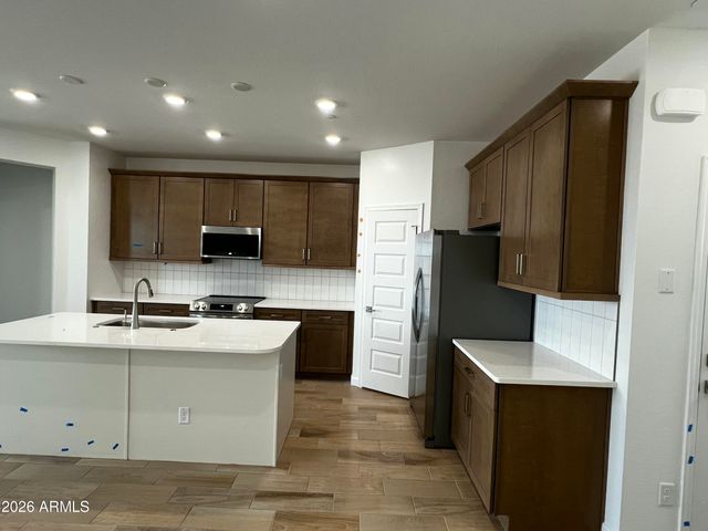 32564 N SMOKE VIEW Trail, Peoria, AZ 85383