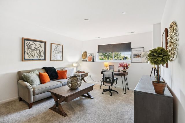 9245 Harlowe Lane, Orland Park, IL 60462