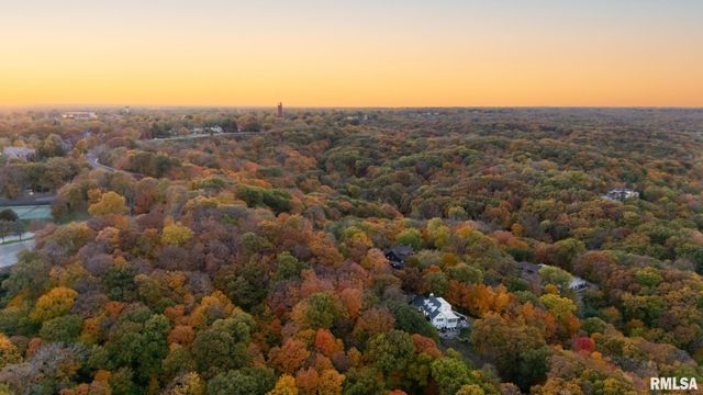 4704 N GRANDVIEW Drive, Peoria Heights, IL 61616