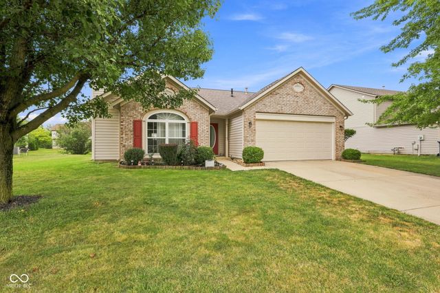 14058 Meadow Lake Drive, Fishers, IN 46038