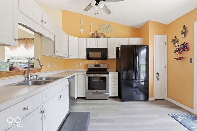 14058 Meadow Lake Drive, Fishers, IN 46038