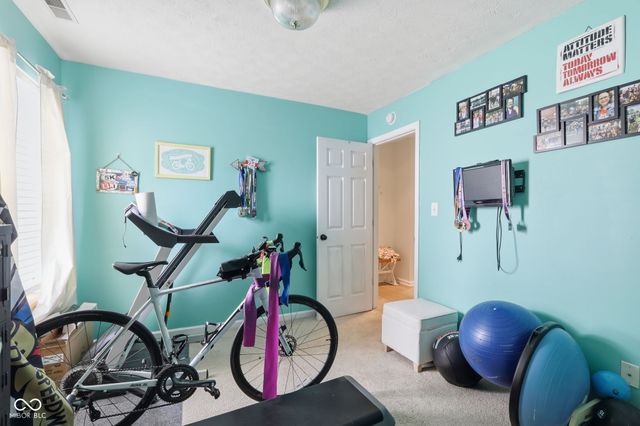 14058 Meadow Lake Drive, Fishers, IN 46038