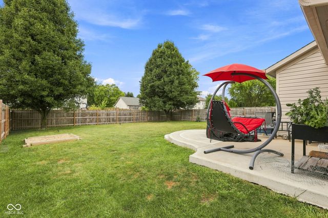 14058 Meadow Lake Drive, Fishers, IN 46038