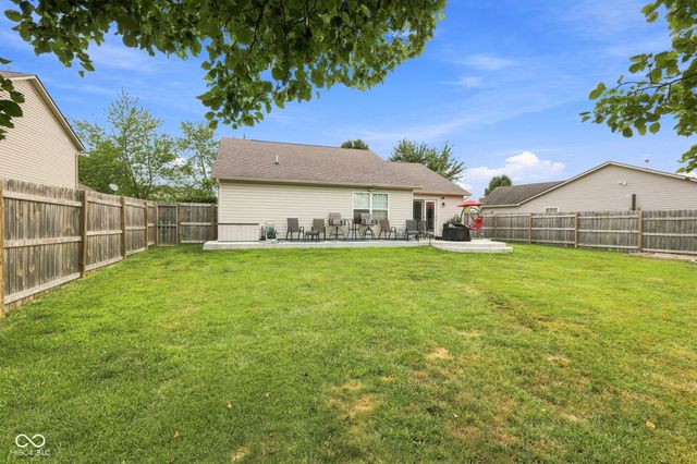 14058 Meadow Lake Drive, Fishers, IN 46038