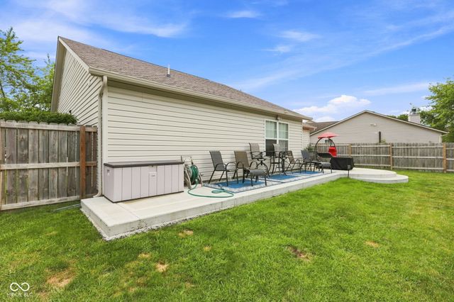 14058 Meadow Lake Drive, Fishers, IN 46038