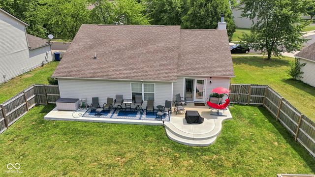 14058 Meadow Lake Drive, Fishers, IN 46038